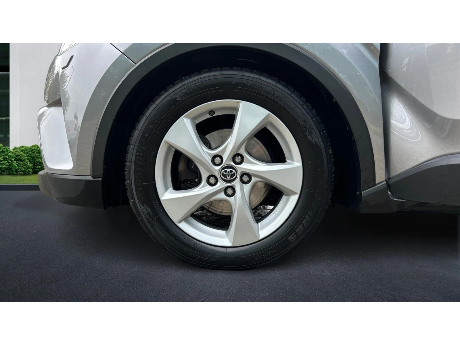 Toyota C-HR    563 . | Mobile.bg   16