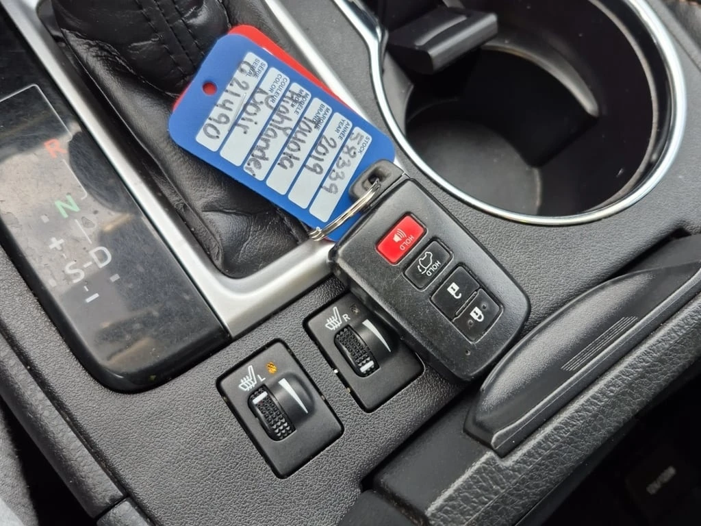 Toyota Highlander * XLE * CARFAX * БЕЗ ПЪРВОНАЧАЛНА ВНОСКА - изображение 6