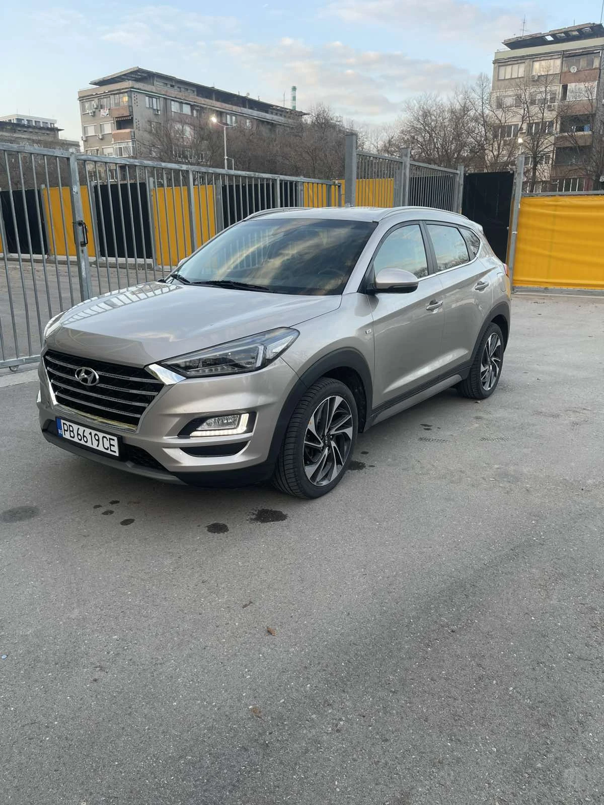 Hyundai Tucson Premium 4x4 8AT Automatic 2.0 CRDi 185 кс - изображение 2