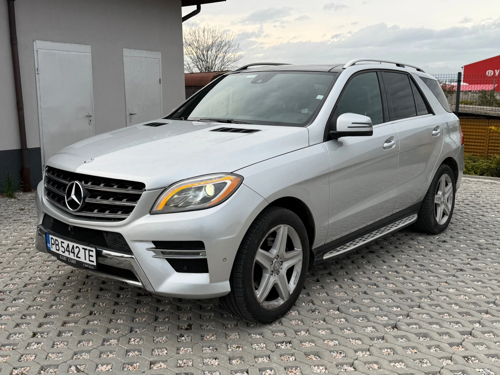 Mercedes-Benz ML 350 AMG LINE = KEYLESS GO = PANORAMA = BLIND ASSIST | Mobile.bg � ����������� 3