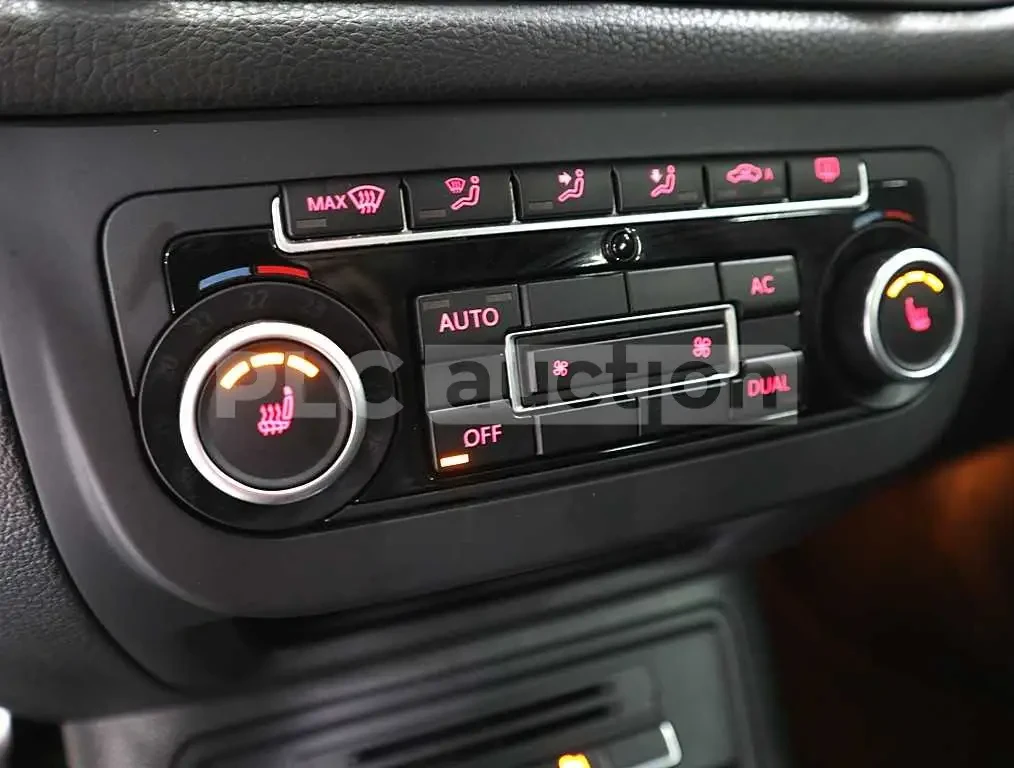 VW Tiguan, снимка 12 - Автомобили и джипове - 54126165