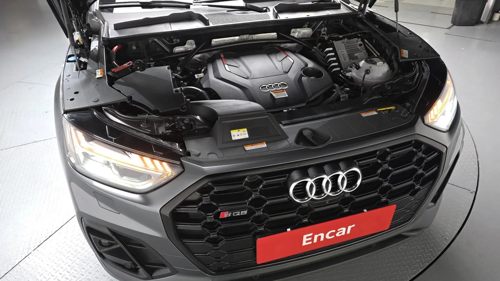 Audi SQ5 3.0 TFSI DisTronic* Panorama* Cam360* , снимка 5 - Автомобили и джипове - 54653618
