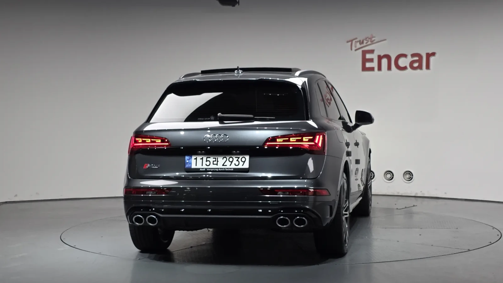 Audi SQ5 3.0 TFSI DisTronic* Panorama* Cam360* , снимка 2 - Автомобили и джипове - 54653618