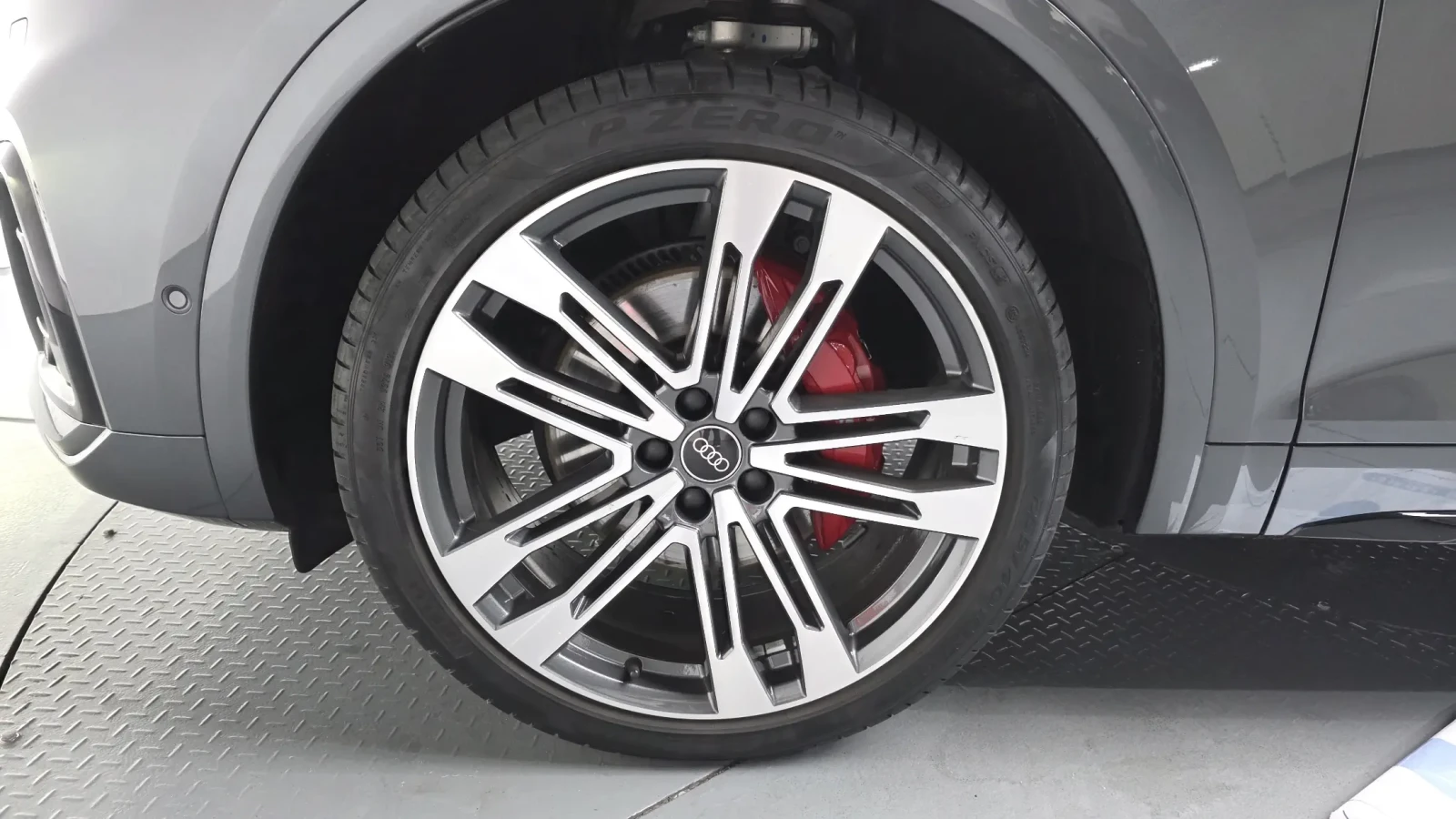 Audi SQ5 3.0 TFSI DisTronic* Panorama* Cam360* , снимка 6 - Автомобили и джипове - 54653618
