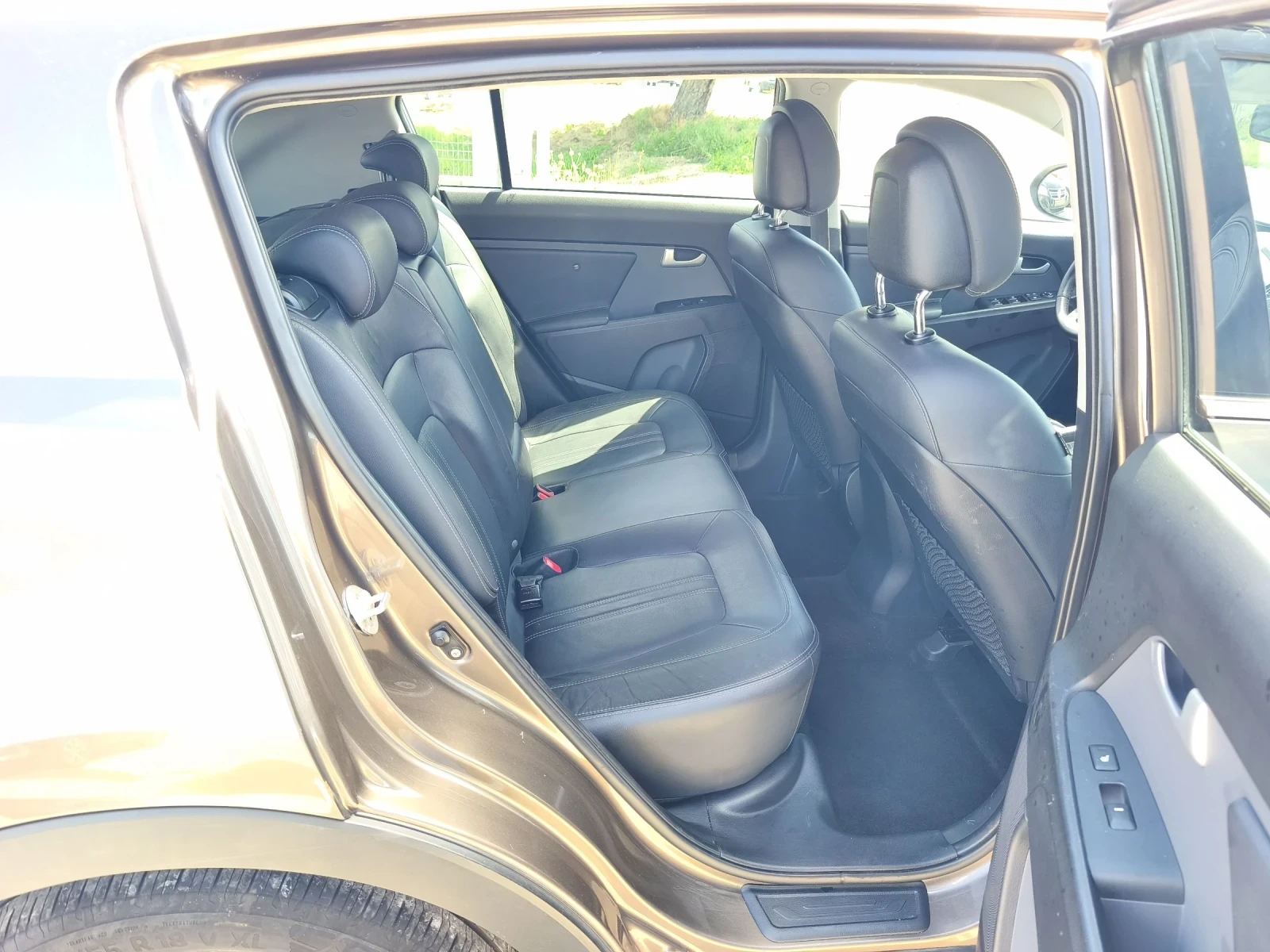 Kia Sportage AWD 4x4 , снимка 11 - Автомобили и джипове - 54725705