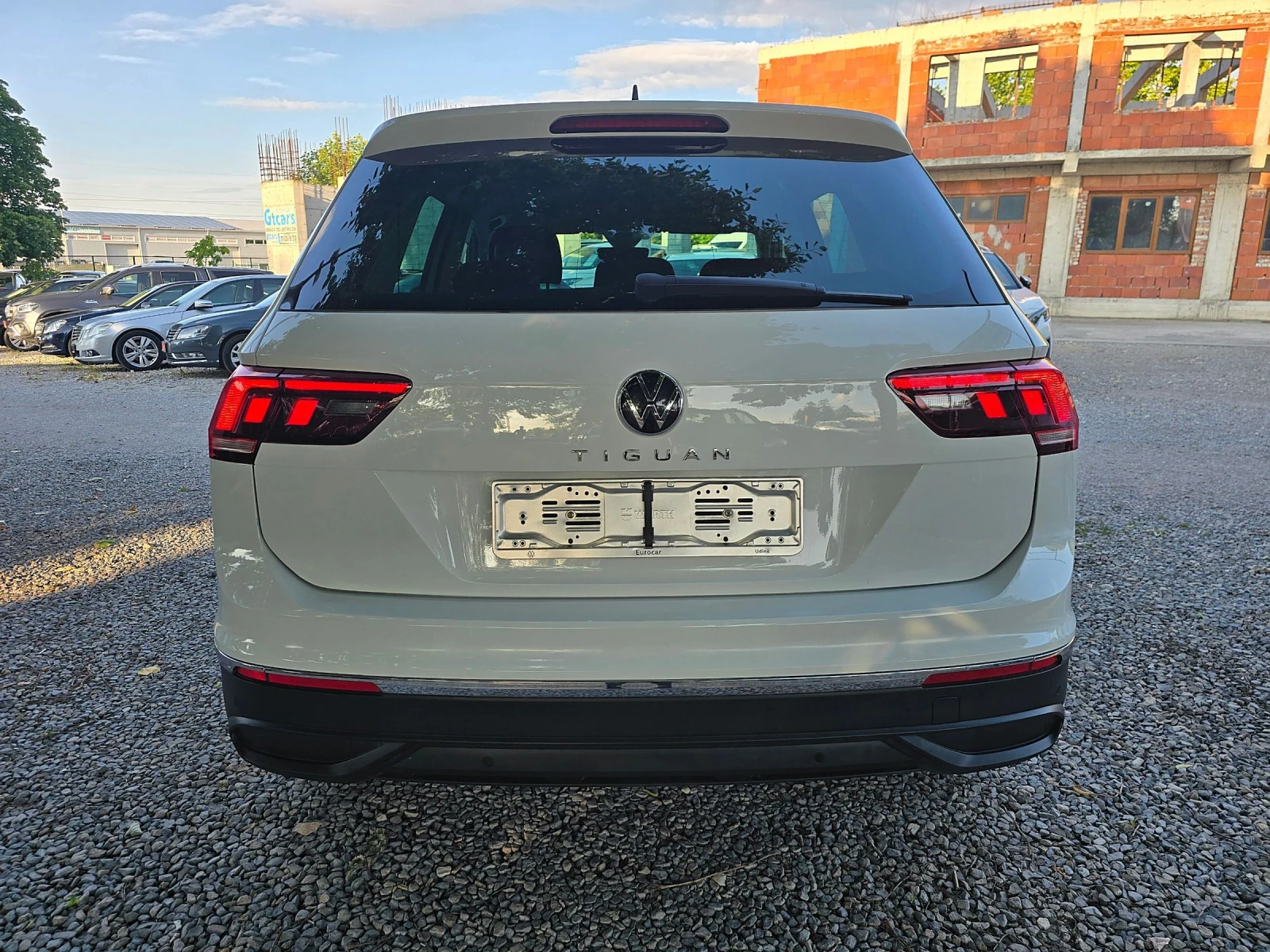 VW Tiguan 2.0TDI-150kc/AVTOMAT/DISTRONIK/DIGITAL, снимка 6 - Автомобили и джипове - 54768922