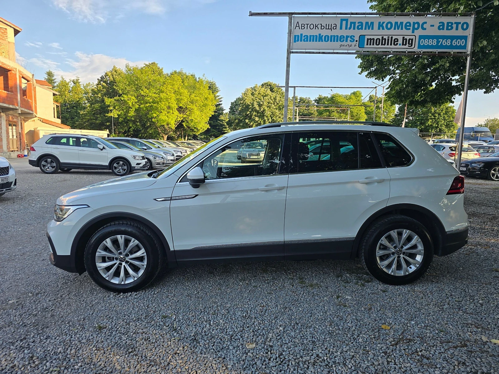 VW Tiguan 2.0TDI-150kc/AVTOMAT/DISTRONIK/DIGITAL, снимка 8 - Автомобили и джипове - 54768922