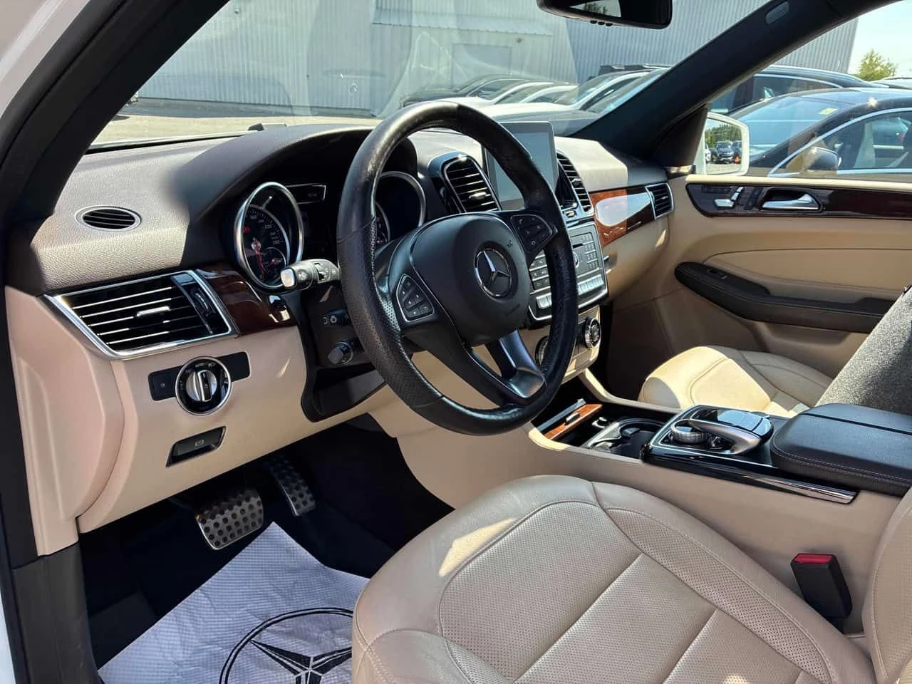 Mercedes-Benz GLE * 400 * CARFAX * ЦЕНА ДО БГ, снимка 6 - Автомобили и джипове - 55243450