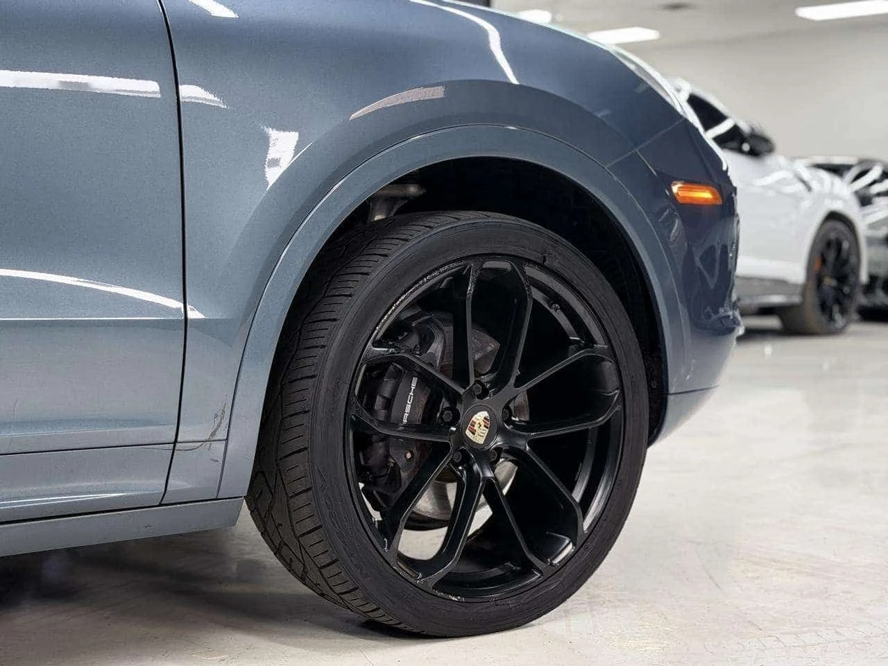 Porsche Cayenne SPORT CHRONO| NAV| BACKUP| BSM| BOSE SOUND| PANO| , снимка 3 - Автомобили и джипове - 55663669