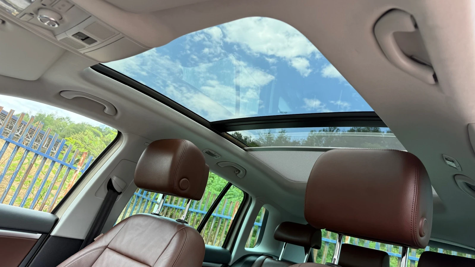 VW Tiguan 2.0/4x4/ Италия!, снимка 12 - Автомобили и джипове - 55906259