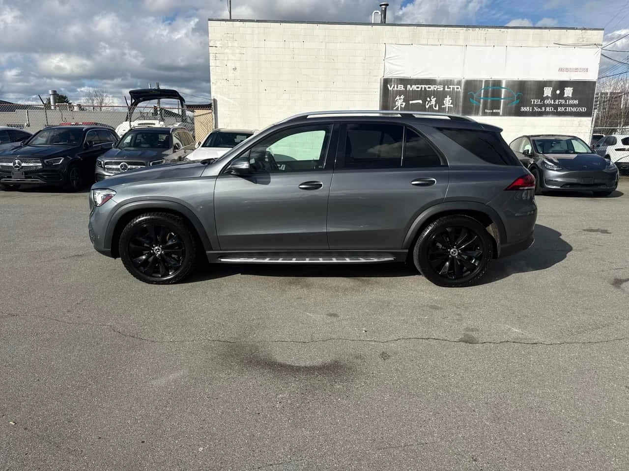 Mercedes-Benz GLE 450 450 4MATIC SUV| BURMESTER| DIS| HUD| 360| PANO, снимка 2 - Автомобили и джипове - 56253501
