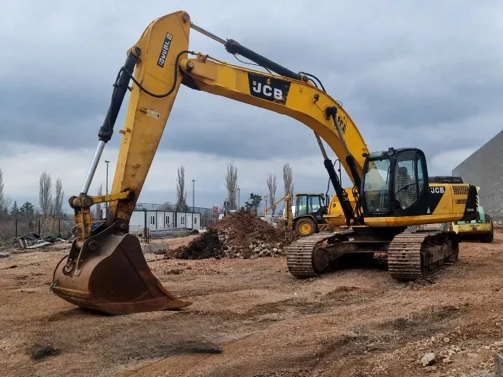 Багер JCB 34т JS330