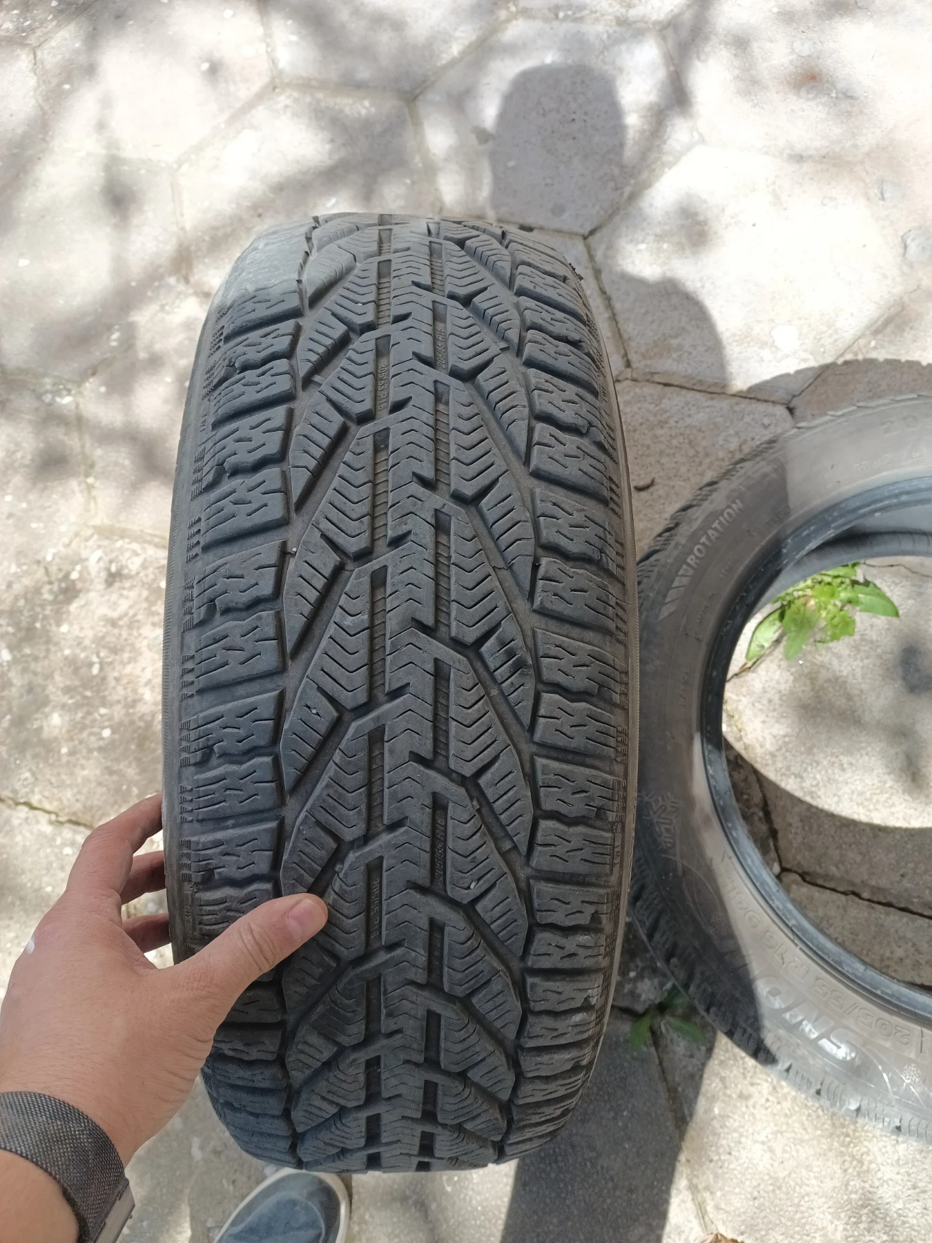 Гуми Зимни 205/55R16