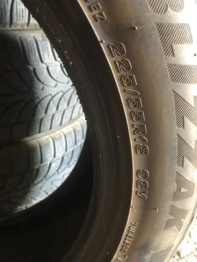 Гуми Зимни 225/55R18, снимка 4 - Гуми и джанти - 49528025