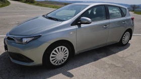Toyota Auris 1.8 хибрид.Бензин, снимка 2