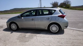 Toyota Auris 1.8 хибрид.Бензин, снимка 1
