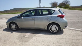 Toyota Auris 1.8 хибрид.Бензин - 13500 € / 26403.70 лв. - 16602477 5