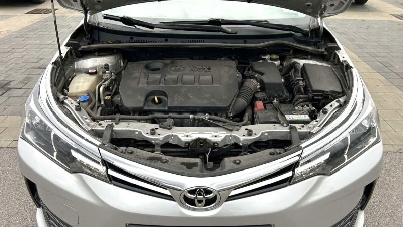 Toyota Corolla, снимка 16 - Автомобили и джипове - 46476071