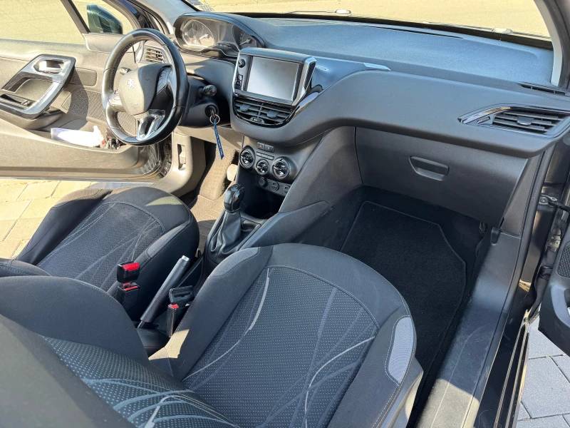 Peugeot 208 1.4 HDI, снимка 6 - Автомобили и джипове - 48125465