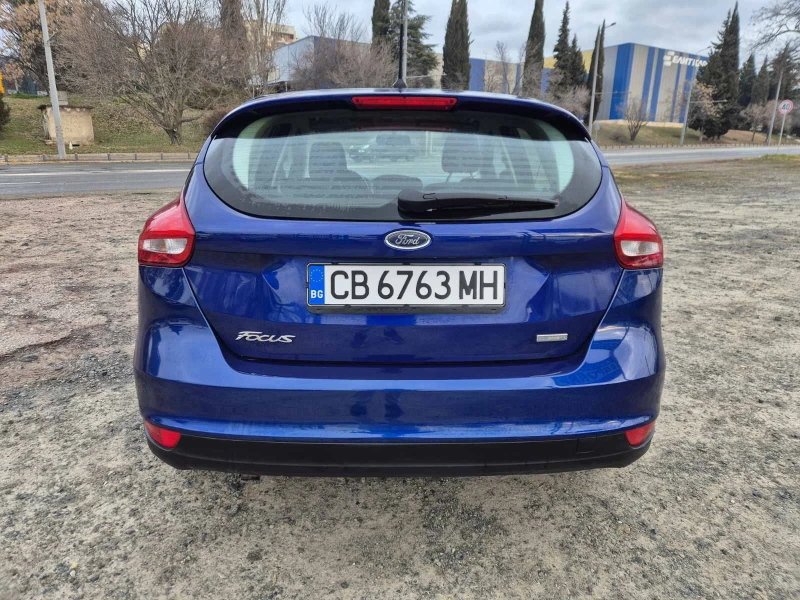 Ford Focus 1.0i Ecoboost, снимка 4 - Автомобили и джипове - 48888263