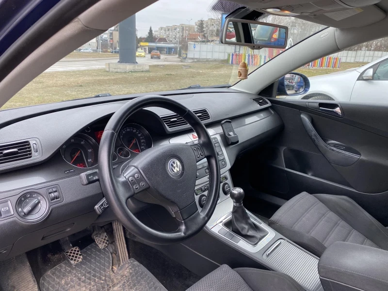 VW Passat, снимка 6 - Автомобили и джипове - 49152162