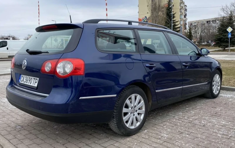 VW Passat, снимка 2 - Автомобили и джипове - 49152162