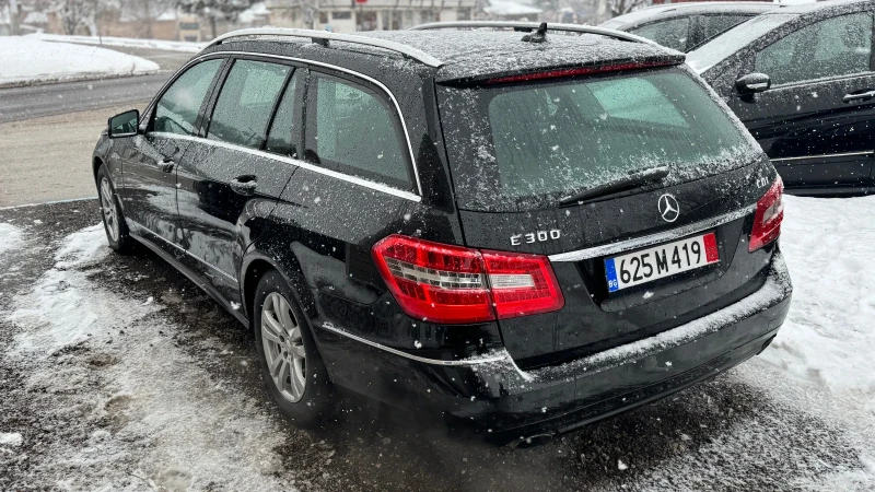 Mercedes-Benz E 300 AVANGARDE , снимка 4 - Автомобили и джипове - 49168956