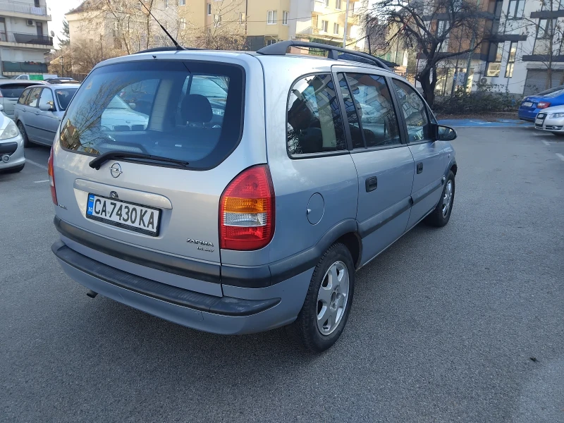 Opel Zafira 1.6 Gazov ijekcion, снимка 5 - Автомобили и джипове - 49240568