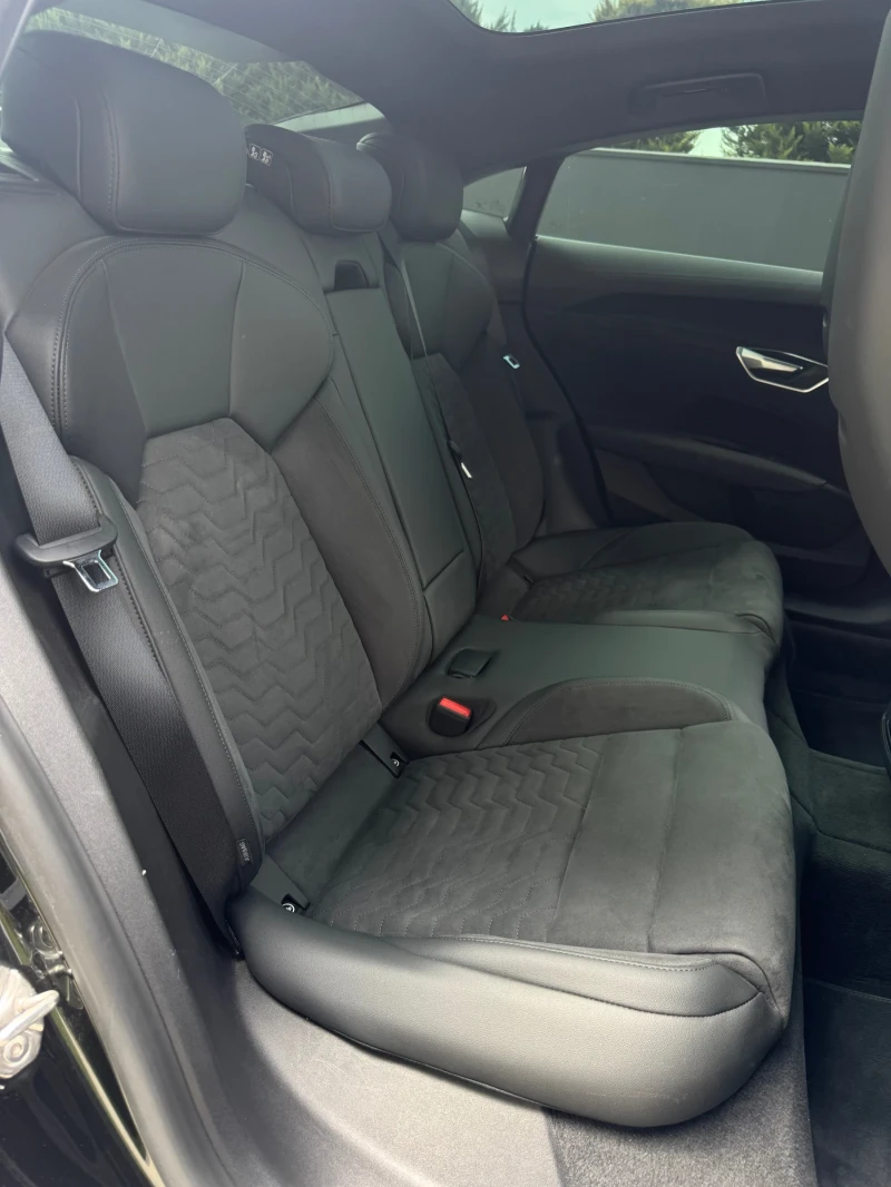 Audi E-Tron GT RS/ LASER/ QUATTRO/ PANO/ CAMERA/ ГАРАНЦИЯ, снимка 12 - Автомобили и джипове - 52561562