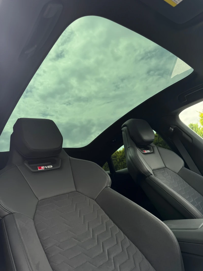 Audi E-Tron GT RS/ LASER/ QUATTRO/ PANO/ CAMERA/ ГАРАНЦИЯ, снимка 11 - Автомобили и джипове - 52561562