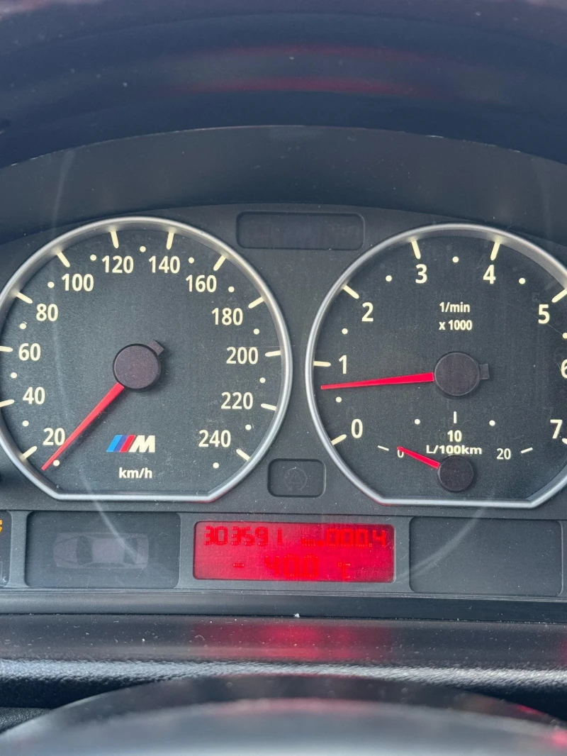 BMW 330 330 ci 231кс, снимка 13 - Автомобили и джипове - 52648966