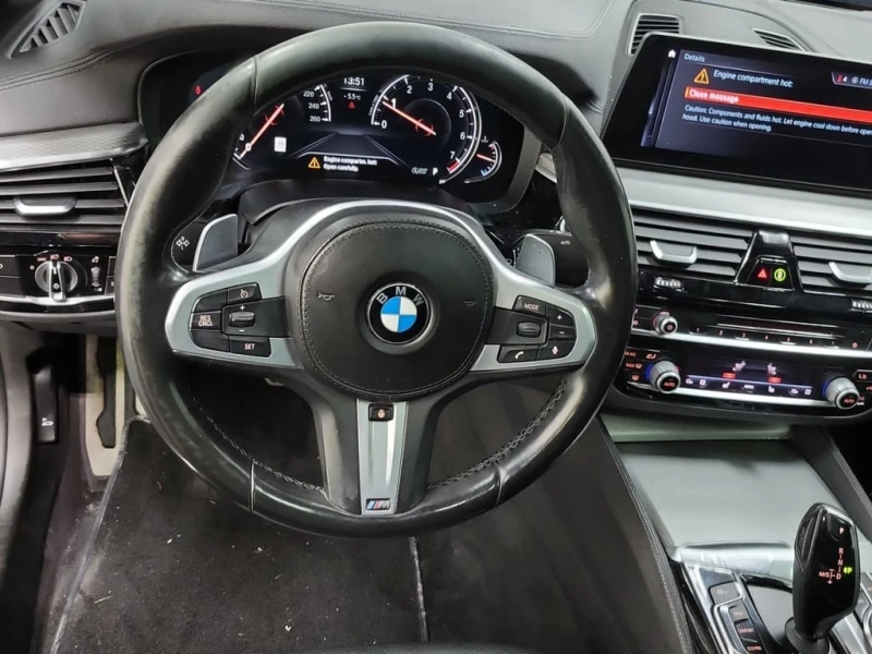 BMW 540 * 540I XDRIVE * CARFAX * БЕЗ ПЪРВОНАЧАЛНА ВНОСКА, снимка 11 - Автомобили и джипове - 52655828