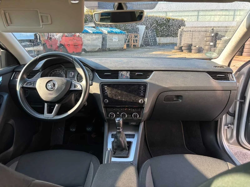 Skoda Octavia 1.6 TDI TUV-Германия, снимка 7 - Автомобили и джипове - 53063015