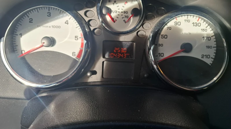 Peugeot 207 1.4 HDI, снимка 5 - Автомобили и джипове - 53590042