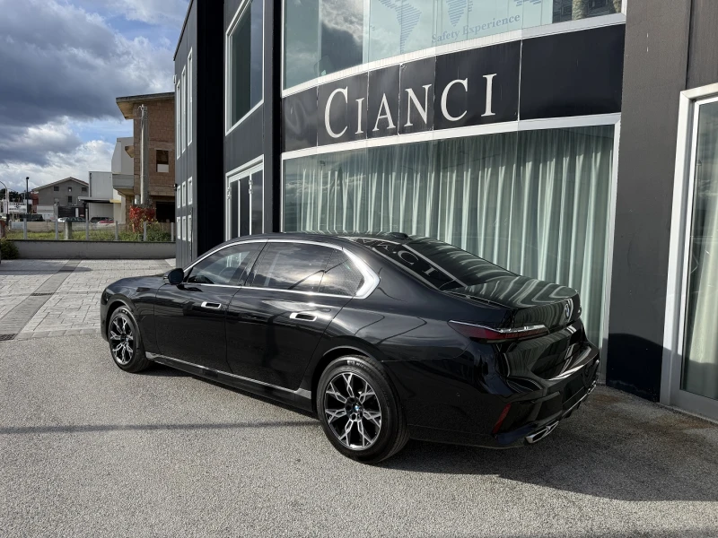 BMW 760, снимка 2 - Автомобили и джипове - 53589690