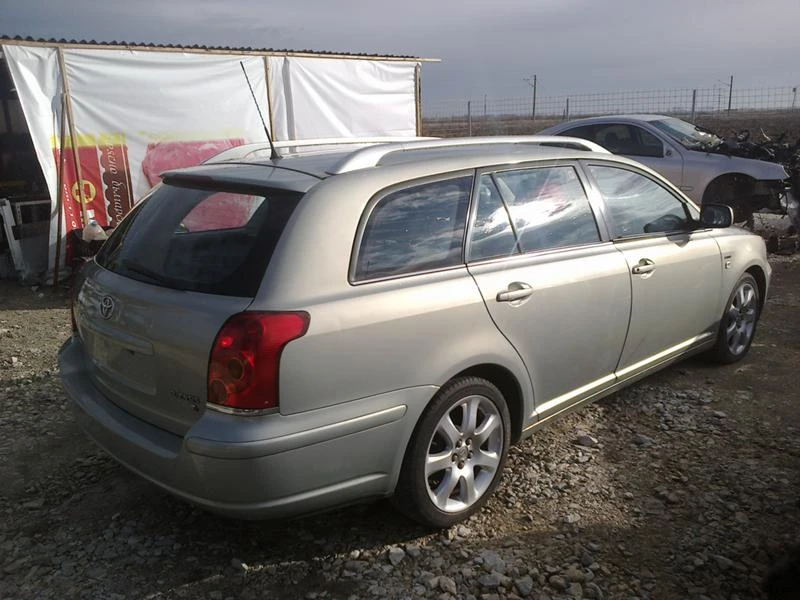 Toyota Avensis 2.0VVT-i / D4D, снимка 4 - Автомобили и джипове - 17355241