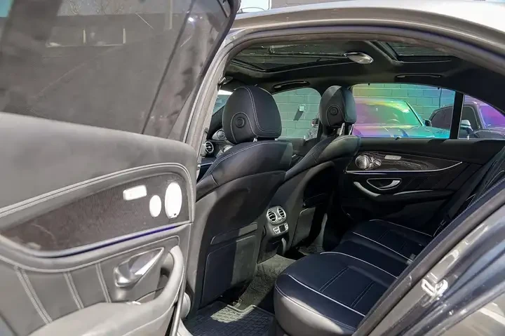 Mercedes-Benz E 63 AMG S * ��������� ���� �� �� * ��� ��������� * CARFAX  | Mobile.bg � ����������� 16