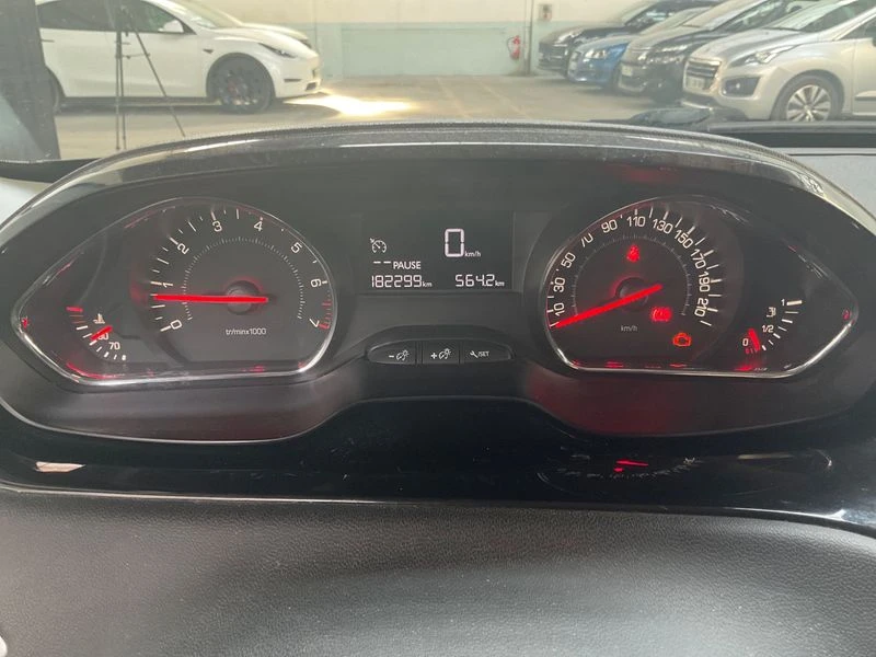 Peugeot 208 208 1.2 e-VTi Style, снимка 4 - Автомобили и джипове - 55387562