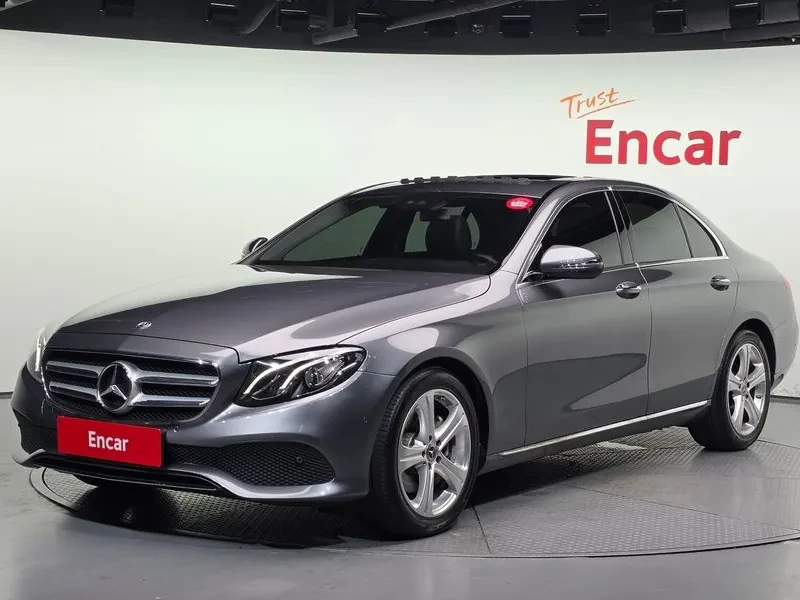 Mercedes-Benz E 200 W 213 AVANTGARDE| ПОДГРЕВ| ПАМЕТ| ШИБЕДАХ