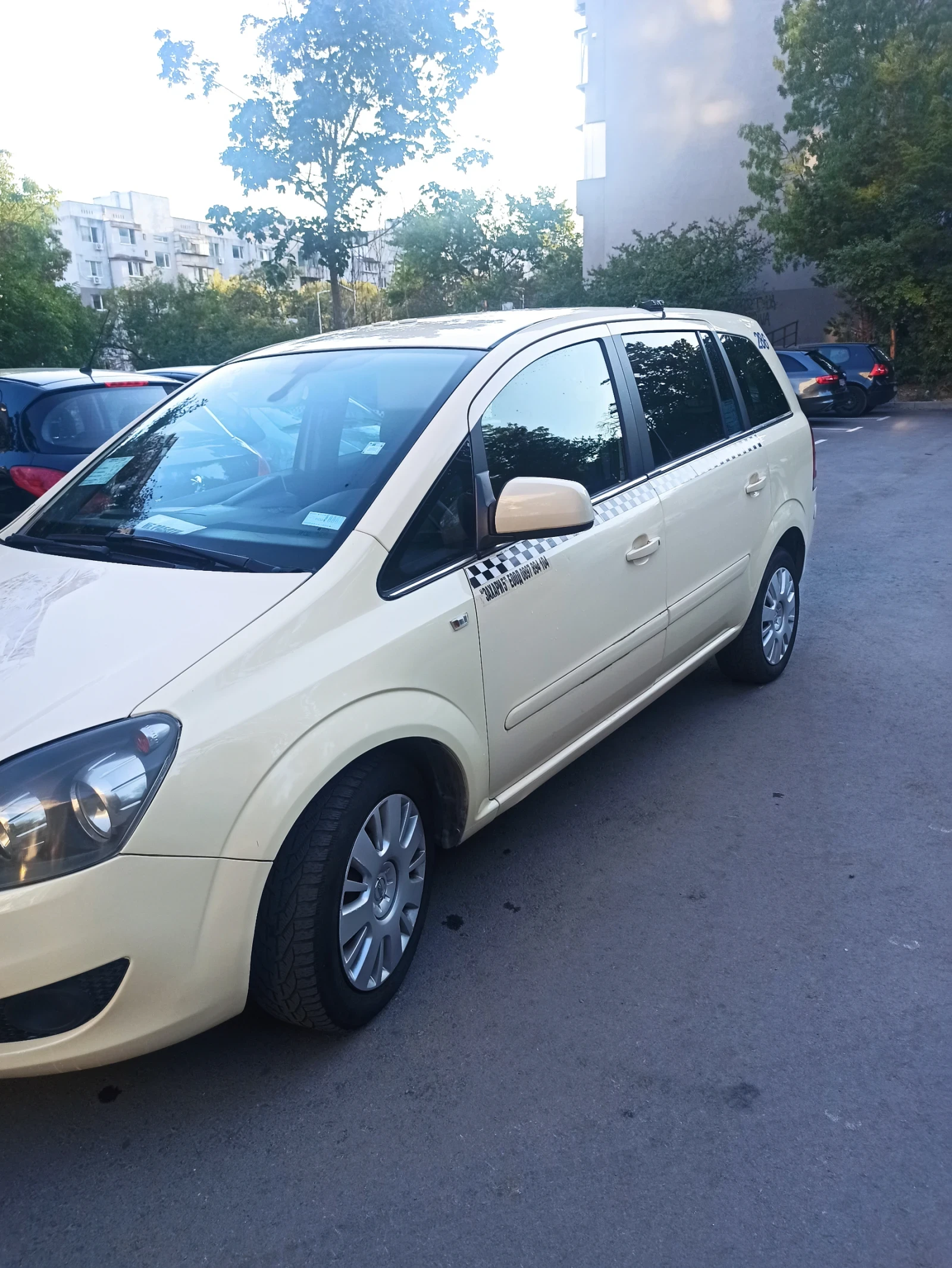 Opel Zafira 1.6 CNG - изображение 2