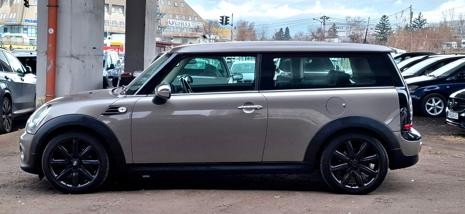 Mini Clubman d 90к.с. - изображение 8