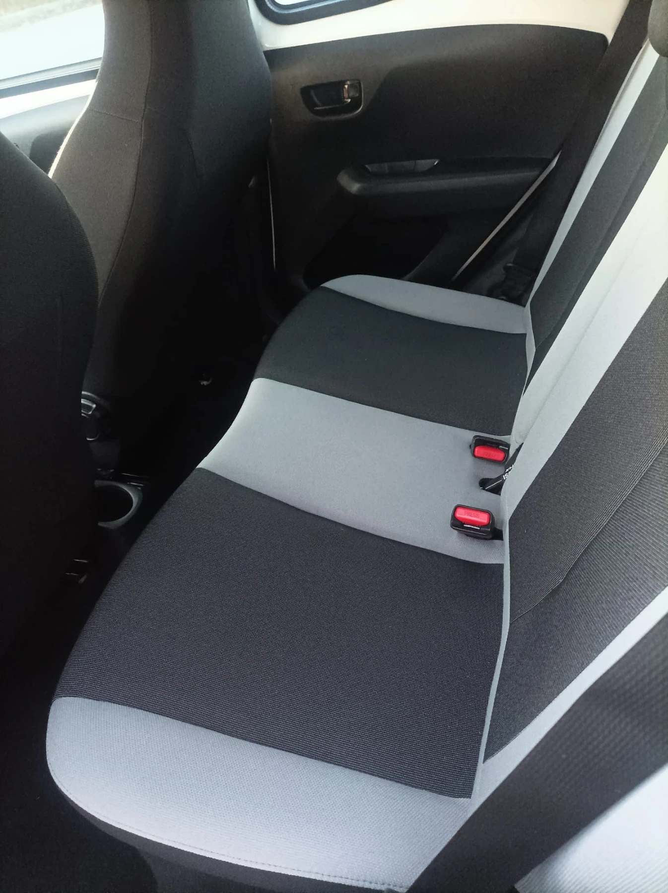 Toyota Aygo 1.0 | Mobile.bg — изображение 11