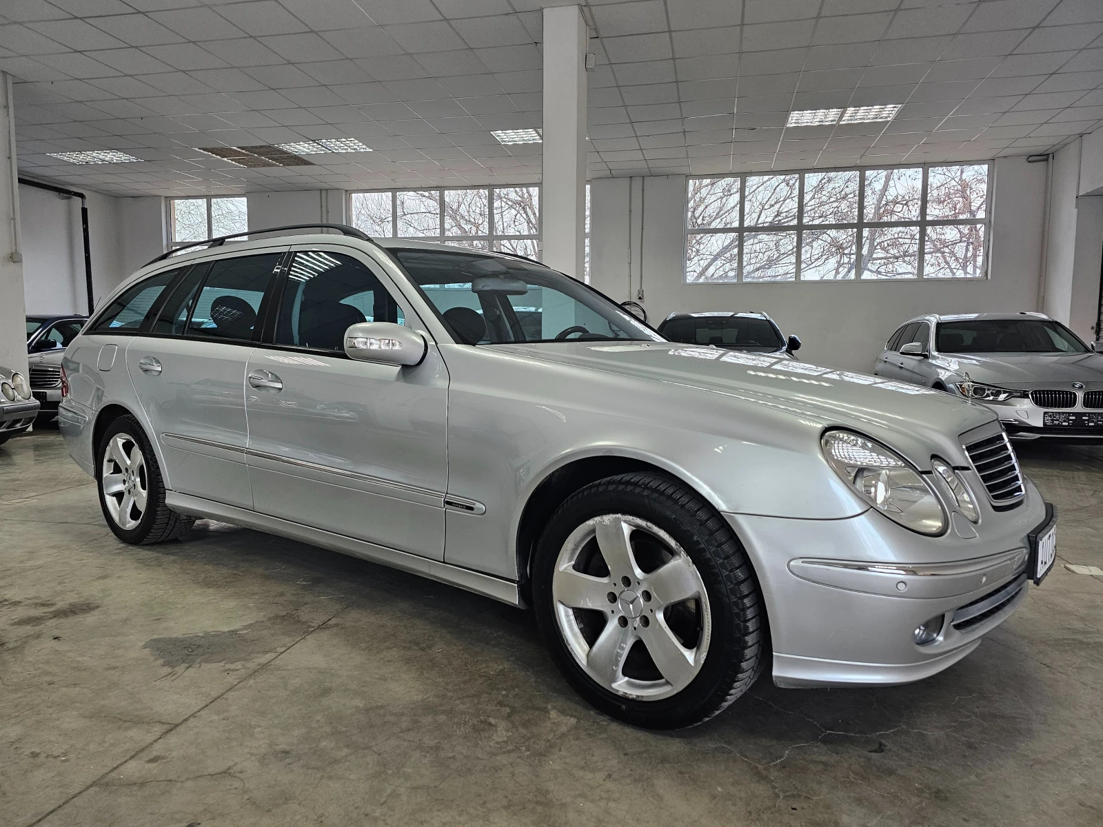 Mercedes-Benz E 350 4Matic - изображение 9