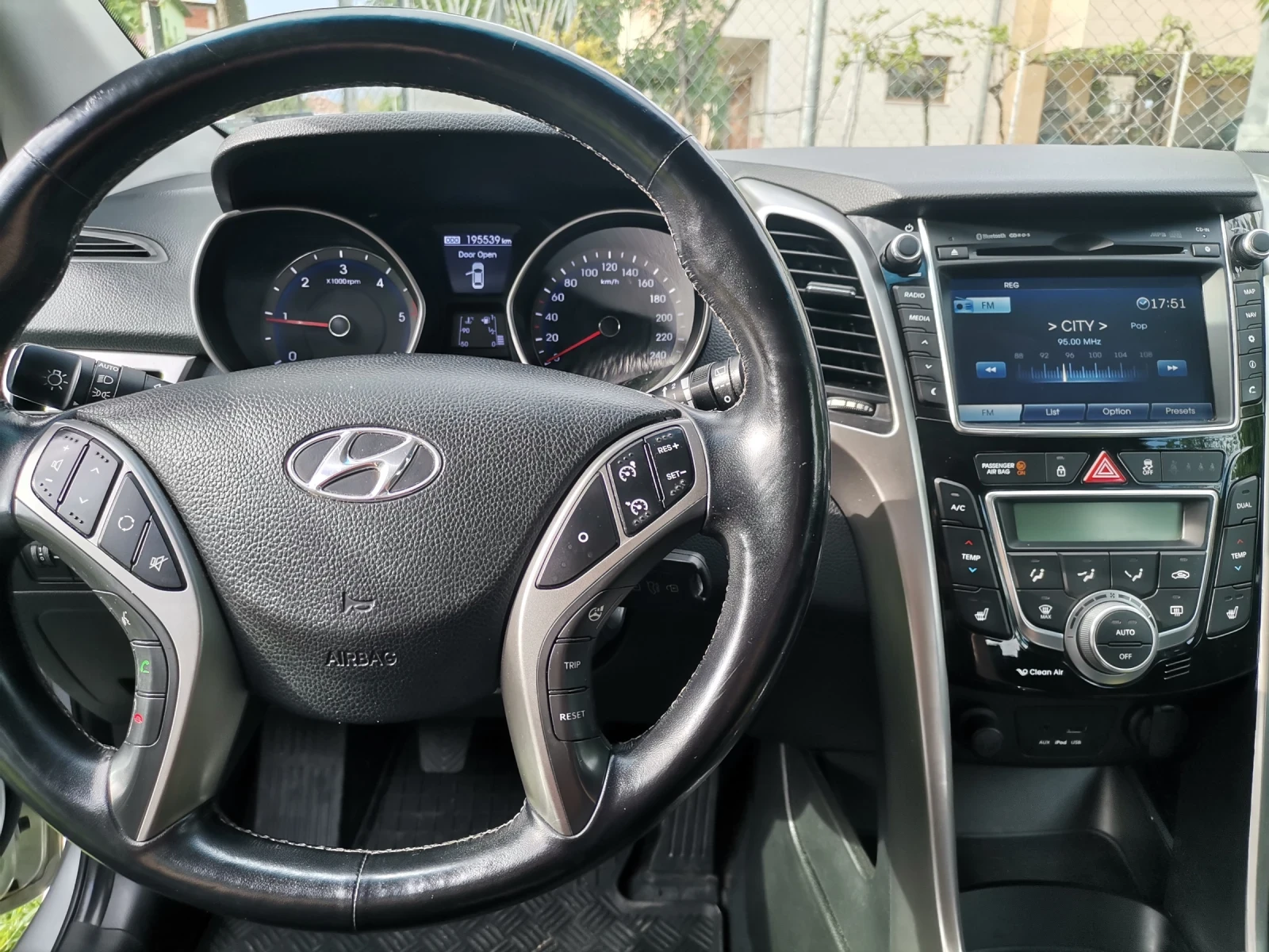 Hyundai I30 1.6 CRDI - изображение 5