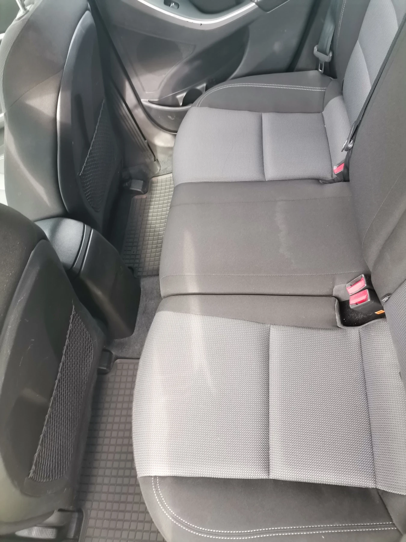 Hyundai I30 1.6 CRDI - изображение 10