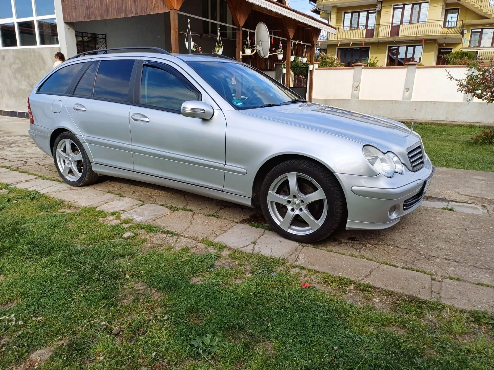 Mercedes-Benz C 220 2.2cdi - изображение 2