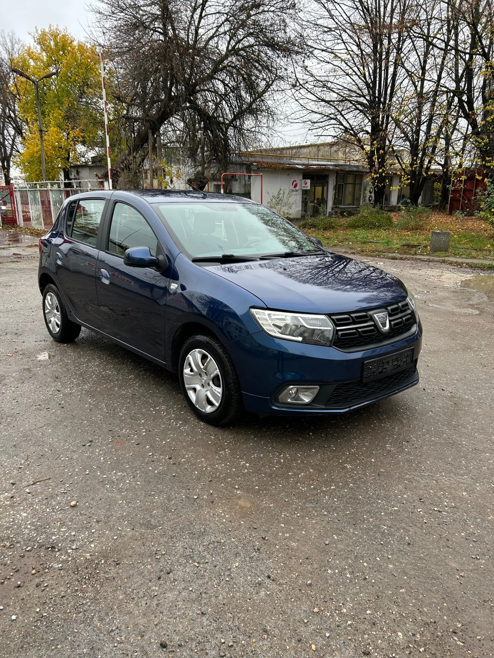 Dacia Sandero 0.9 90 кс, снимка 2 - Автомобили и джипове - 52998469