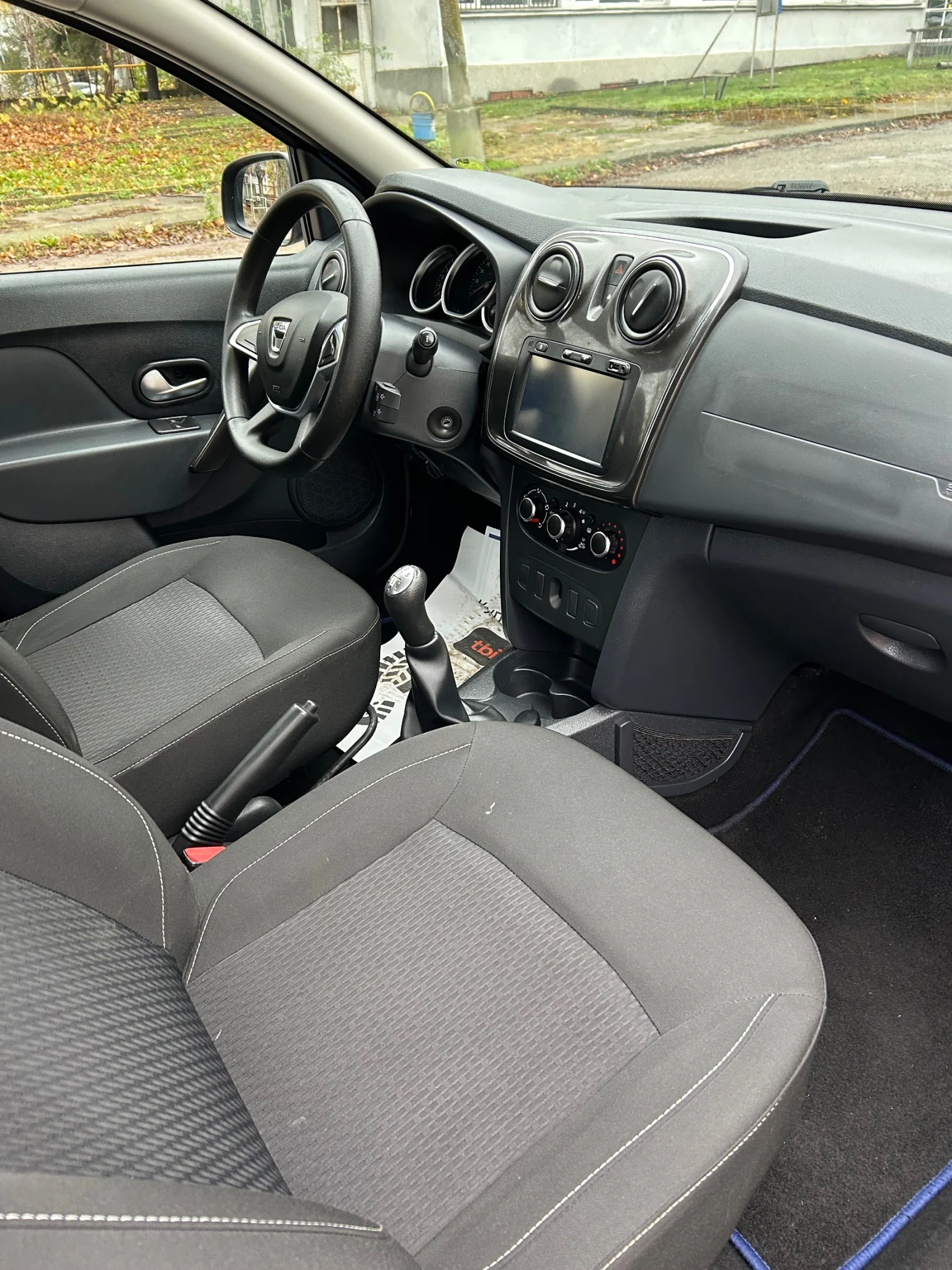 Dacia Sandero 0.9 90 кс, снимка 7 - Автомобили и джипове - 52998469