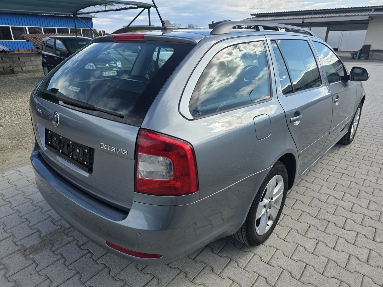 Skoda Octavia 1.6TDi 153000km Navi Лизинг - изображение 7