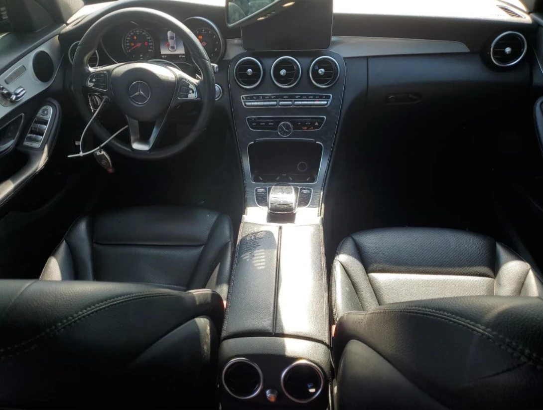 Mercedes-Benz C 300  - изображение 8